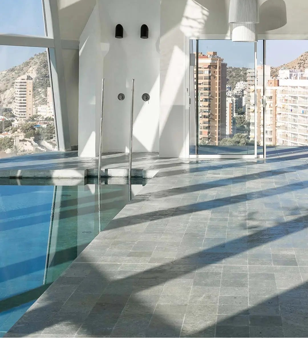 Delfin Tower